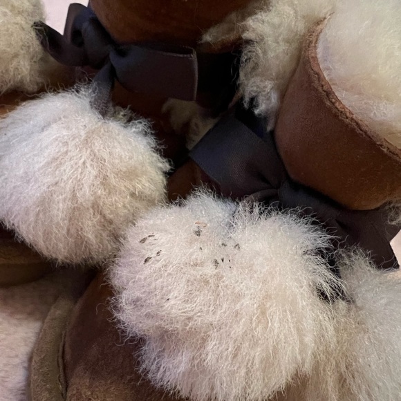 Toddler kids Uggs GITA boot size 7 - Picture 6 of 11